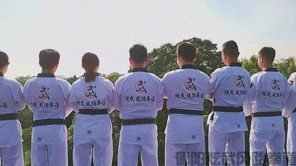 德阳儿童跆拳道 跆拳道旋风踢